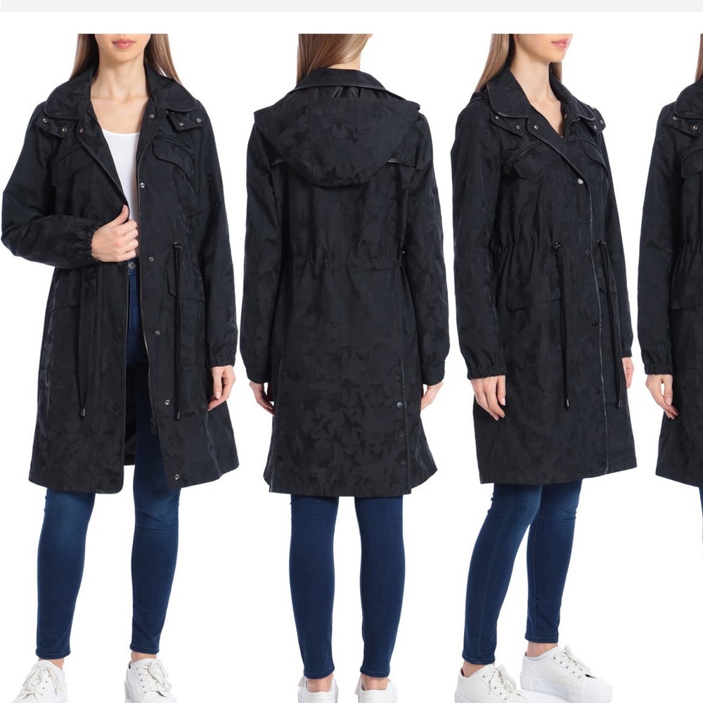 Star Jacquard Raincoat with Removable Hood.